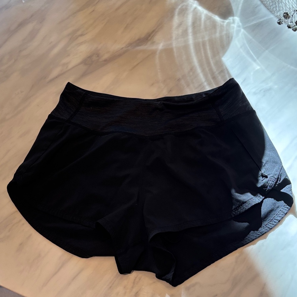 Outdoor voices Hudson shorts -black